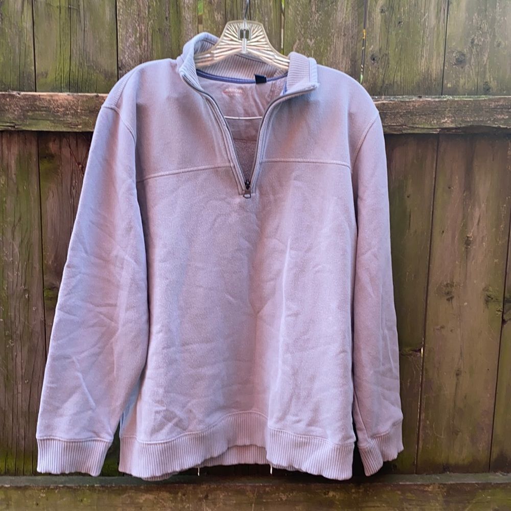 Arrow sweatshirt sz. M